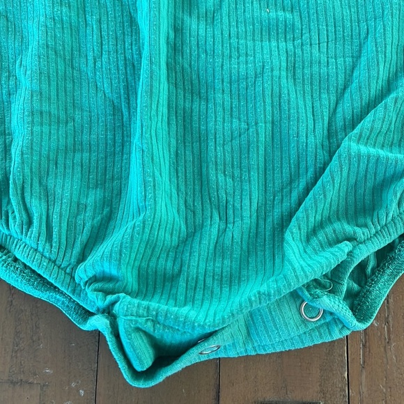 Kate quinn spring green ribbed romper - Picture 2 of 6